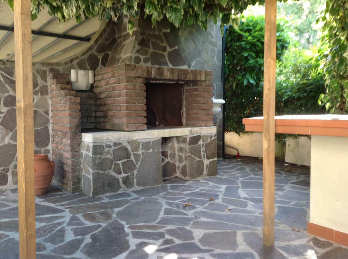 Appartamento Casale el galet Moniga del Garda Esterno foto